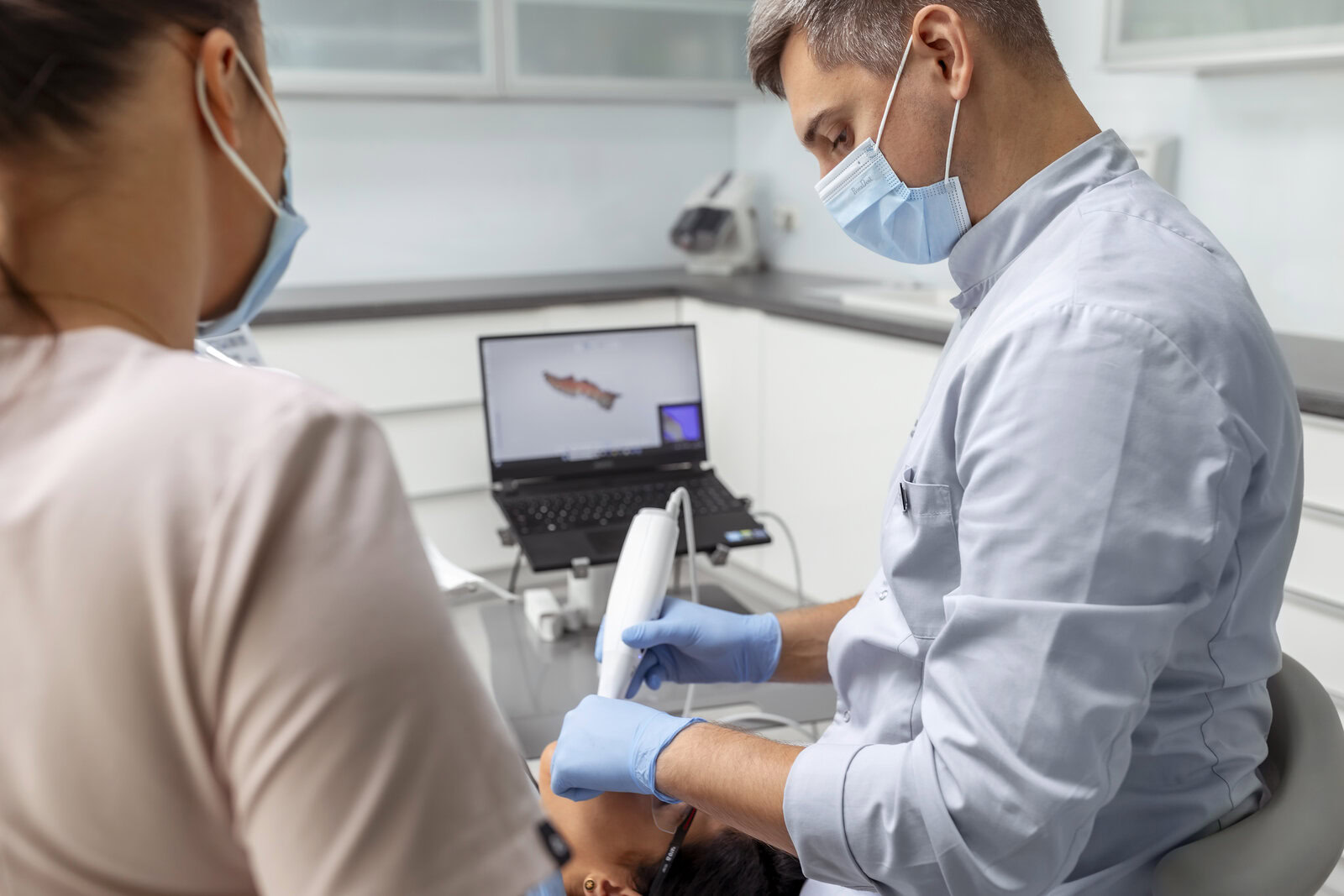 Korony i mosty zębowe <span>Szczecin</span> 37